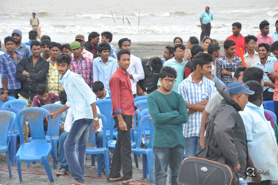 Jaya-Janaki-Nayaka-Movie-Vijayotsava-Veduka-At-Hamsala-Deevi